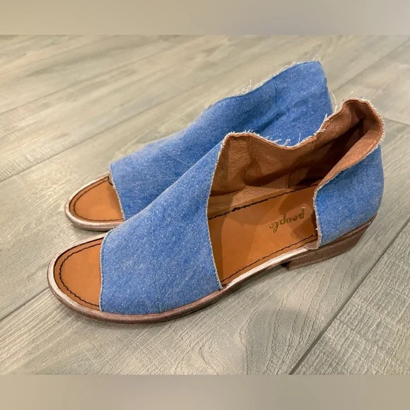 Free People Mont Blank Open Toe Cutout Denim Flats Sandals size 8.5 - Picture 2 of 10